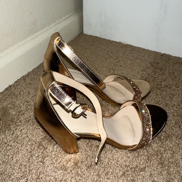 David’s Bridal rose gold heels size 10 - Picture 5 of 5